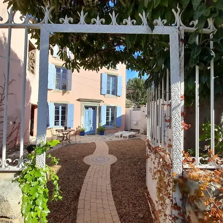 Prázdninový dům La Maison Spa, Piscine Et Climatisation