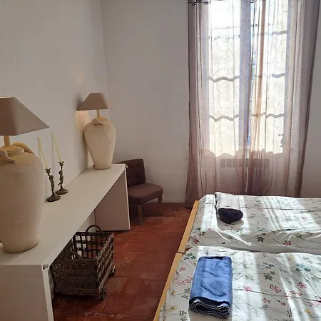 La Maison Et Piscine Holiday home