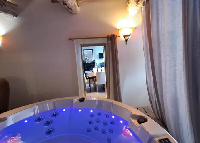 Hébergement de vacances La Maison Spa, Piscine Et Climatisation Sainte-Valière